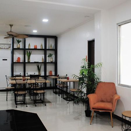 Travelbee Capitol Inn Cebu Εξωτερικό φωτογραφία