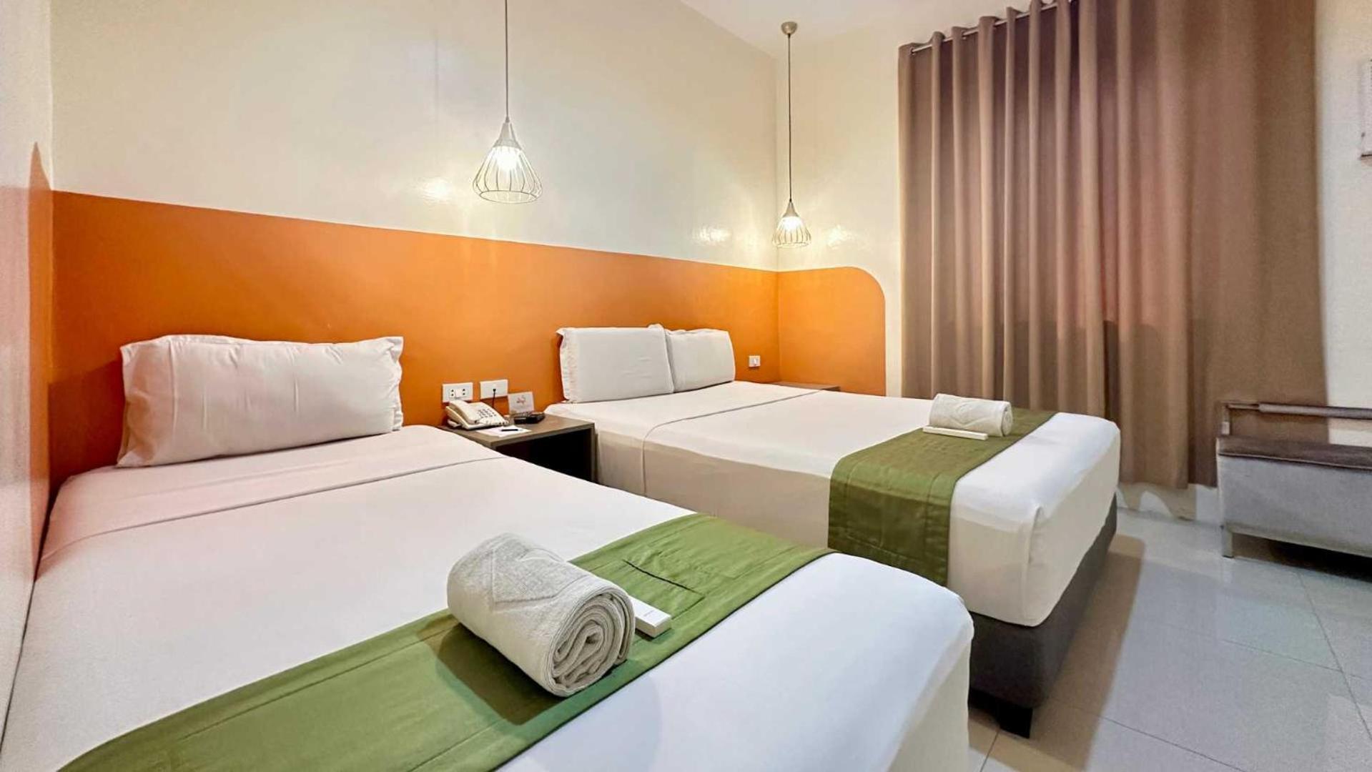 Travelbee Capitol Inn Cebu Εξωτερικό φωτογραφία